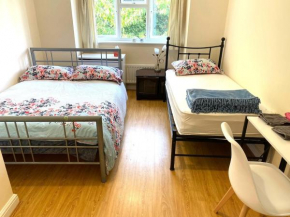 Serene Stay Harrow - Near Station